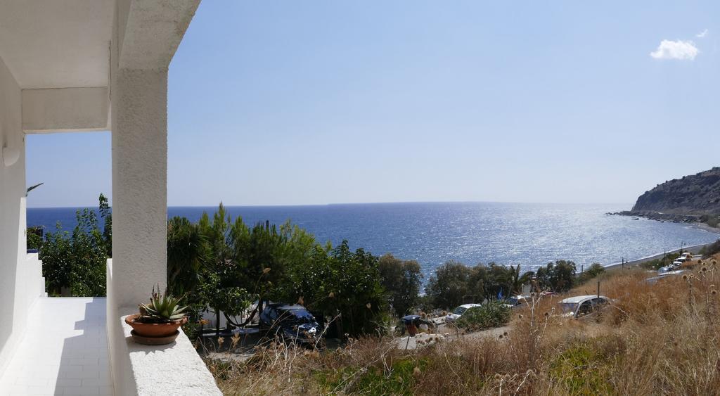 Big Blue Apartments Myrtos Eksteriør billede